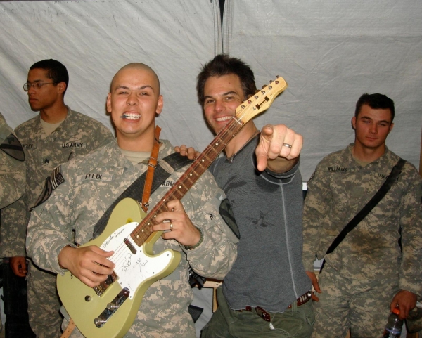 Nashville Star's John Bohlinger Goes On USO Tour